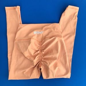 ECHT scrunch butt leggings